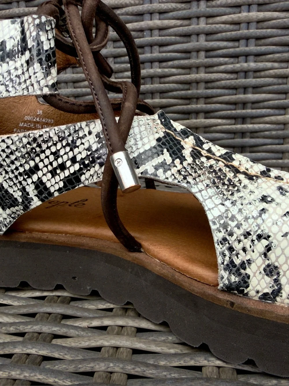 Free People Aubrey Wrap Sandals Snakeskin Platform Lace-Up Women’s EU 38 US 7.5